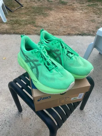 Używany Asics Novablast 5 bike