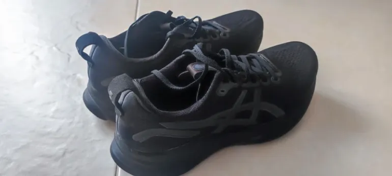 Używany Asics Gel-Kayano 32 bike — zdjęcie 3 z 7