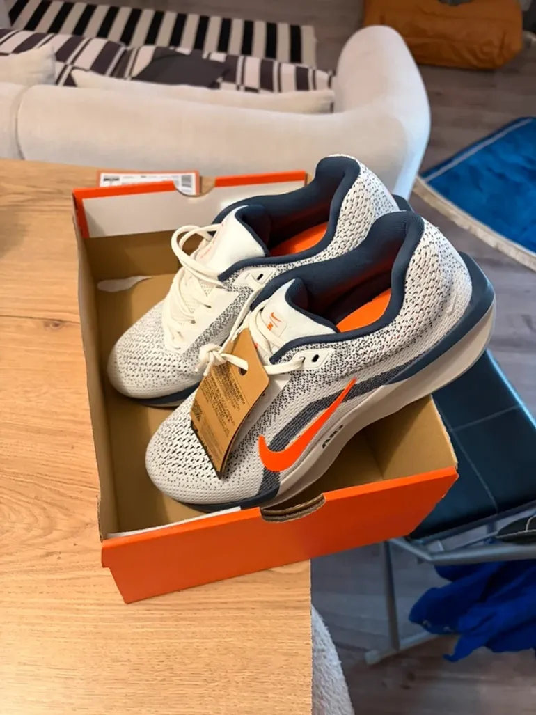 Nike Air Winflo 11 bike d'occasion — image 2 sur 6