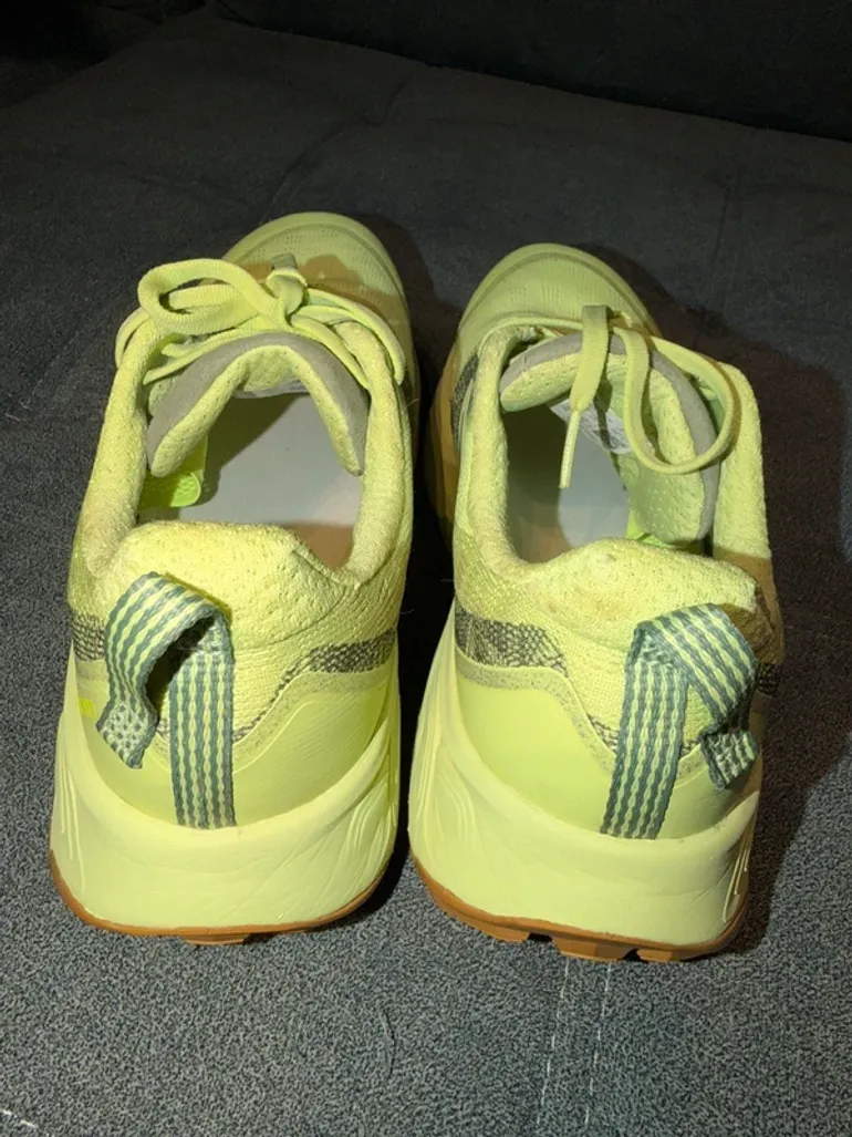 Used New Balance Fresh Foam X Hierro v9 bike — image 6 of 7