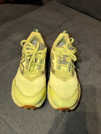 Used New Balance Fresh Foam X Hierro v9 bike — image 2 of 7