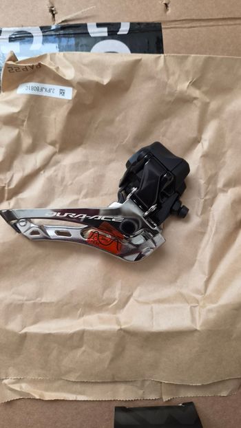 Used Shimano Dura-Ace Di2 R9200 12v bike — image 3 of 9
