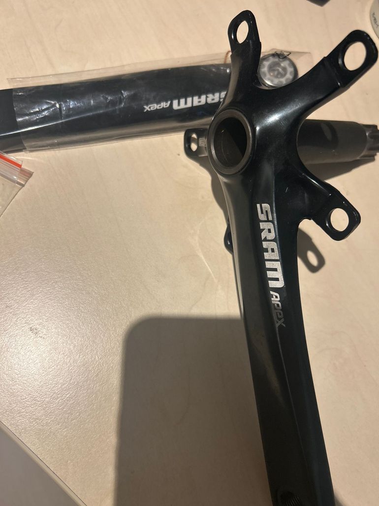 Używany Sram Apex GXP 172.5mm bike — zdjęcie 1 z 6