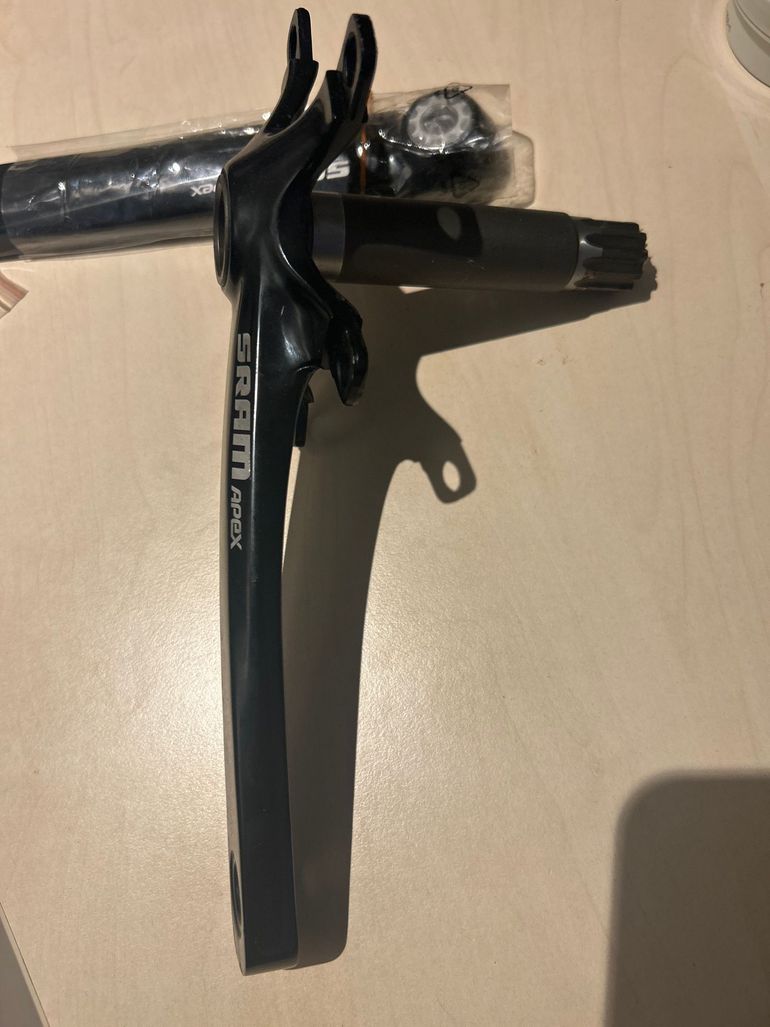 Używany Sram Apex GXP 172.5mm bike — zdjęcie 2 z 6