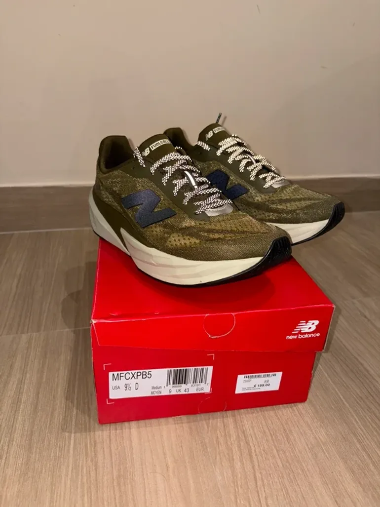 New Balance FuelCell bike de segunda mano — imagen 1 de 9