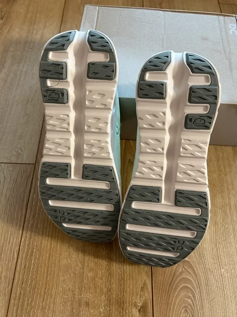 Used On Running Cloud bike — image 10 of 10
