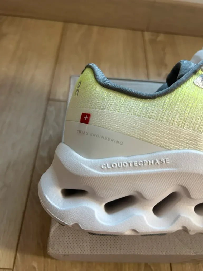 Used On Running Cloud bike — image 6 of 10