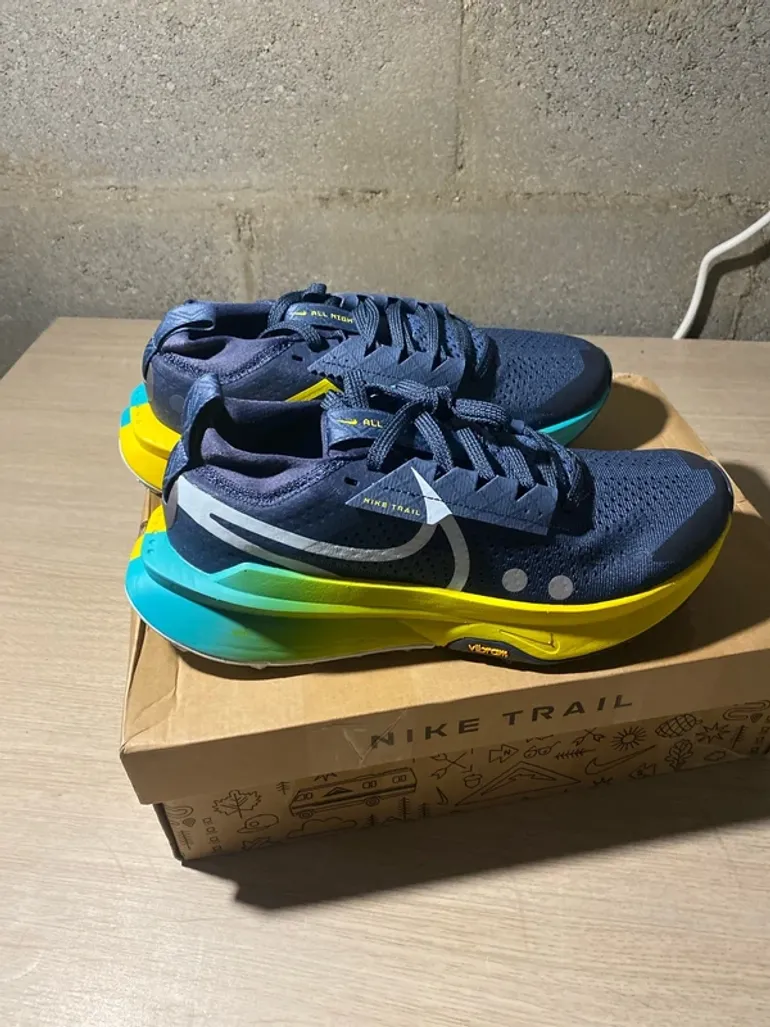 Gebrauchtes Nike zoomx zegama trail 2 bike — Bild 3 von 11