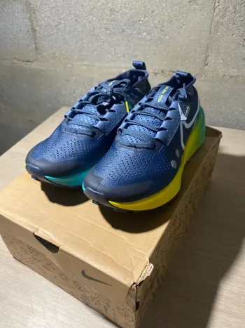 Gebrauchtes Nike zoomx zegama trail 2 bike — Bild 5 von 11