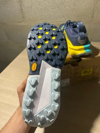 Gebrauchtes Nike zoomx zegama trail 2 bike — Bild 9 von 11