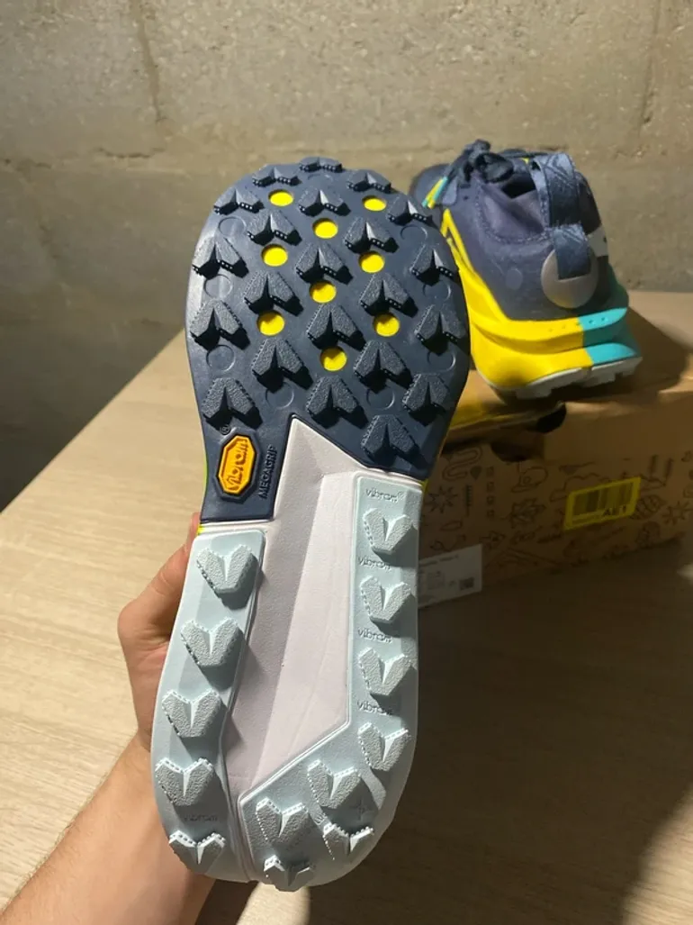 Gebrauchtes Nike zoomx zegama trail 2 bike — Bild 9 von 11