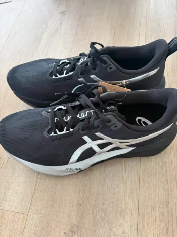 Gebrauchtes Asics Novablast 5 bike — Bild 2 von 5