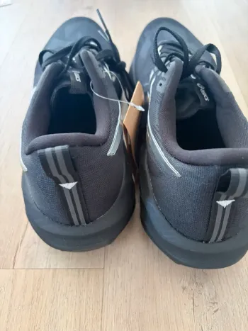 Gebrauchtes Asics Novablast 5 bike — Bild 3 von 5