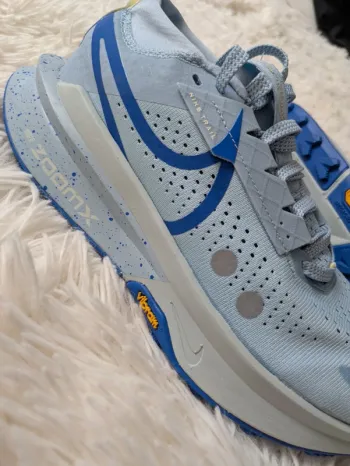 Gebrauchtes Nike ZoomX Zegama Trail 2 bike — Bild 2 von 6