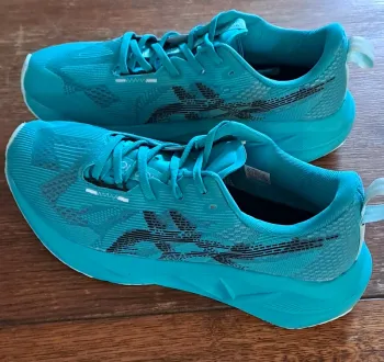 Gebrauchtes Asics Novablast 5 bike — Bild 2 von 5