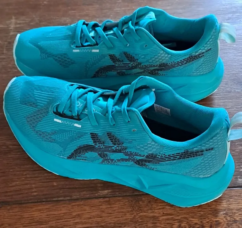 Gebrauchtes Asics Novablast 5 bike — Bild 2 von 5
