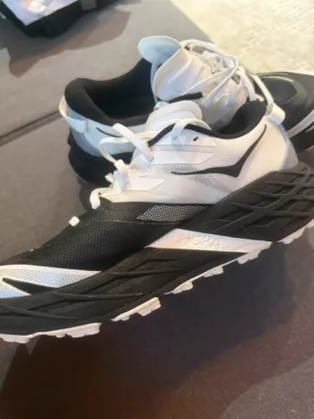 Gebrauchtes Hoka Speedgoat 7 bike — Bild 2 von 7