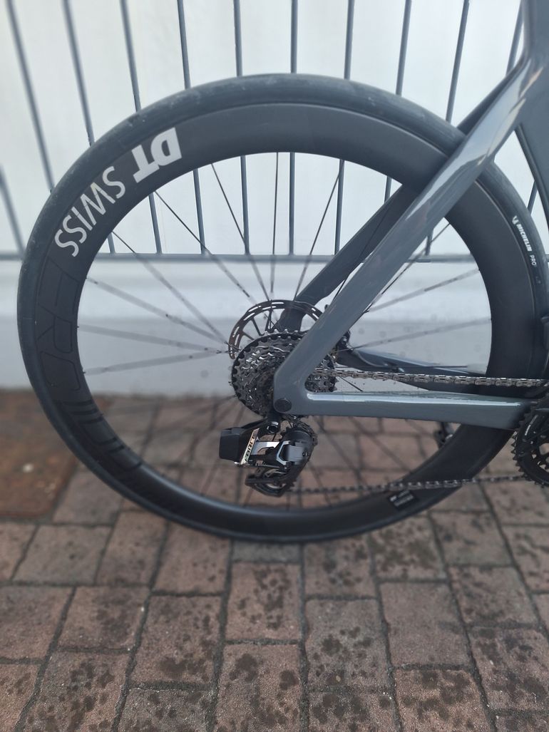 Używany Dt Swiss Carbon Wheels bike — zdjęcie 5 z 5