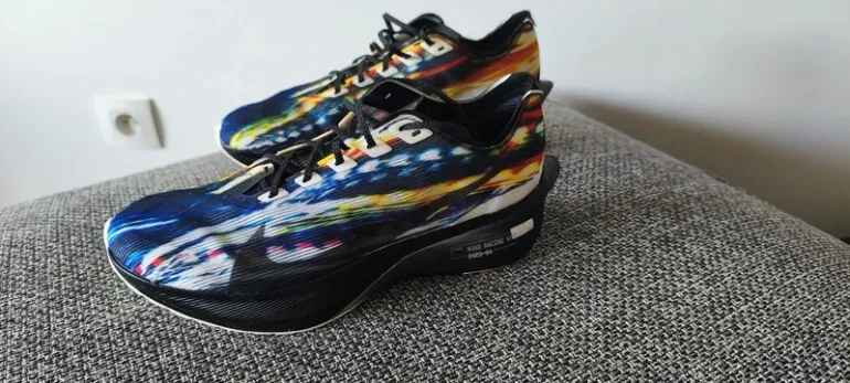 Gebrauchtes Nike ZoomX Vaporfly Next% 4 PRM bike — Bild 3 von 9
