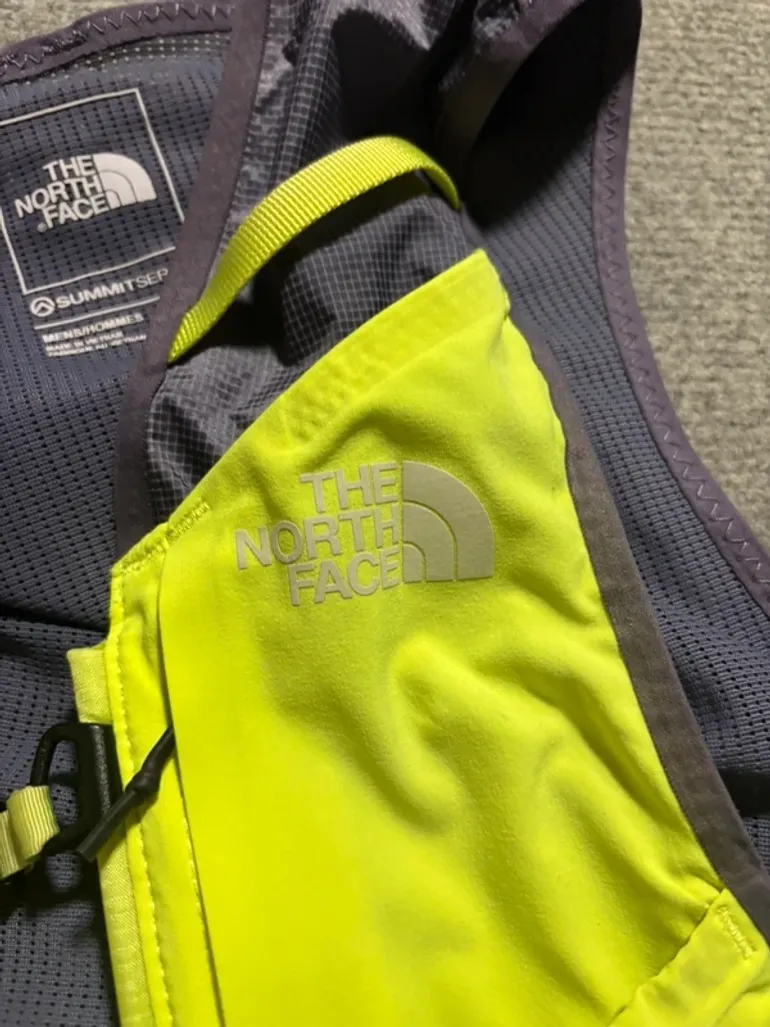 Używany The North Face Summit Run Race Day Vest 8 bike — zdjęcie 10 z 15