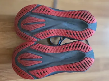 Gebrauchtes Asics Novablast 5 bike — Bild 6 von 6