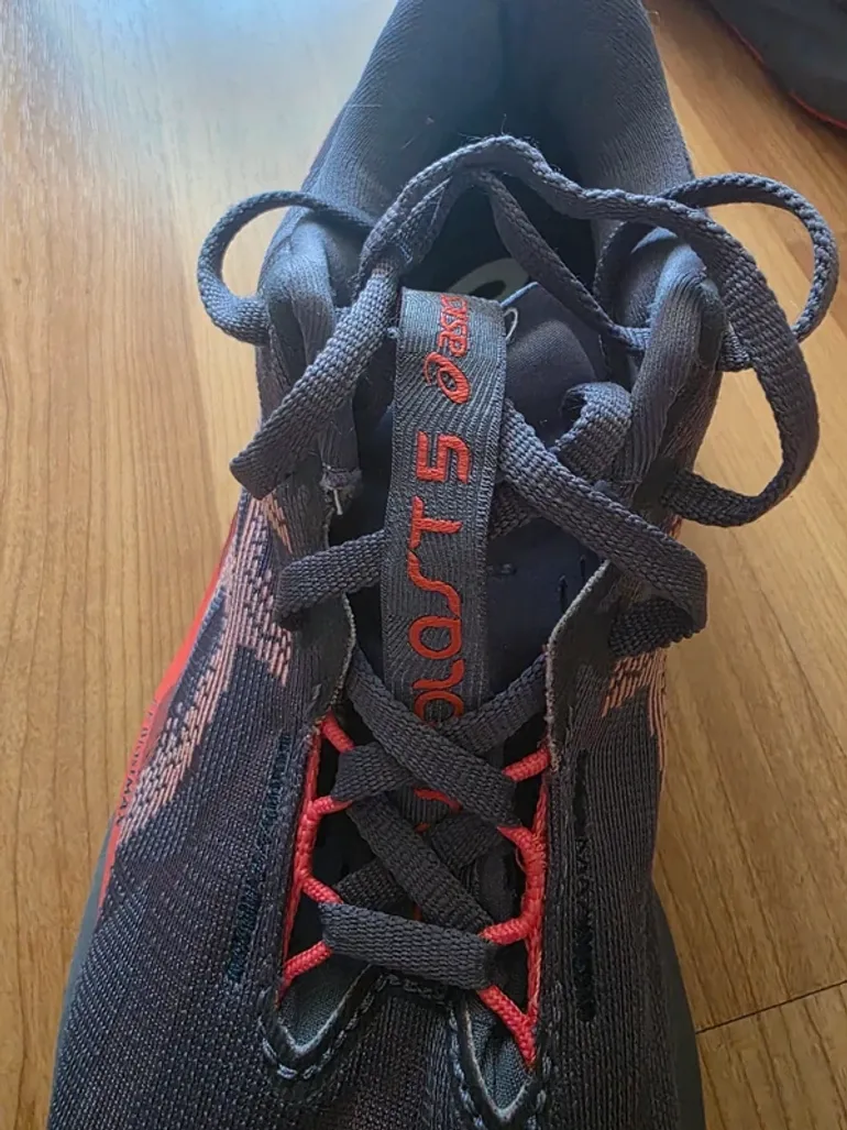 Gebrauchtes Asics Novablast 5 bike — Bild 2 von 6