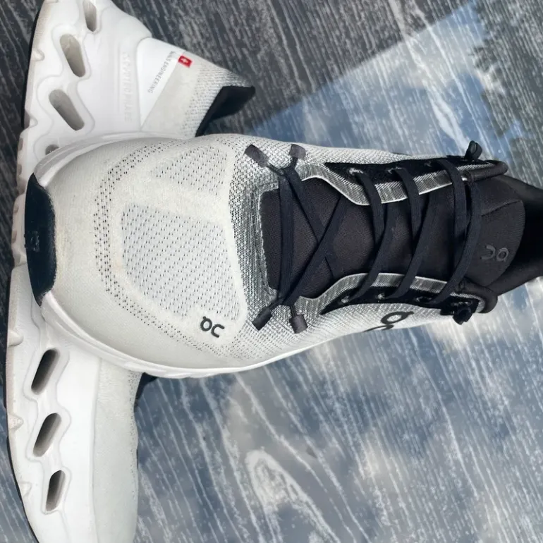 Gebrauchtes On Running Cloudtilt bike — Bild 2 von 14