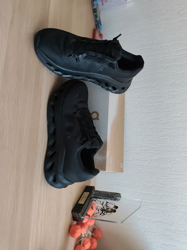 Gebrauchtes Premium On Cloud bike — Bild 4 von 4