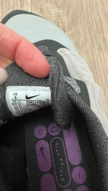 Gebrauchtes Nike Air Winflo 9 Shield bike — Bild 6 von 8