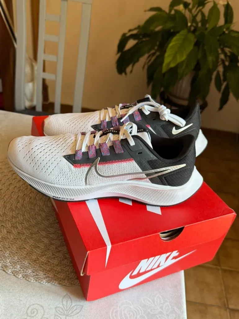 Rose Nike Air Zoom Pegasus 38 bike d'occasion — image 3 sur 4