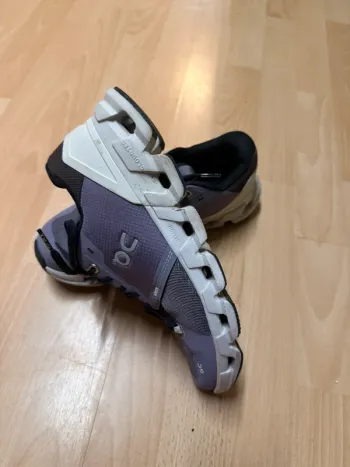 Gebrauchtes On Running Cloud bike — Bild 4 von 5