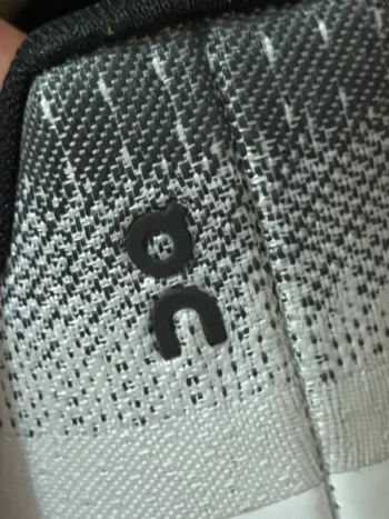 Używany On Running Shoes bike — zdjęcie 9 z 11