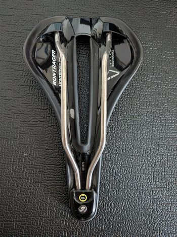 Używany Bontrager Montrose Elite saddle bike — zdjęcie 2 z 2
