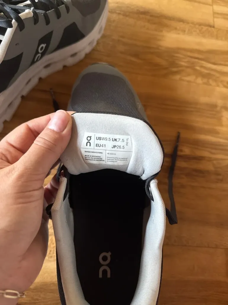 Tweedehands On Running Cloudrunner bike — afbeelding 3 van 5