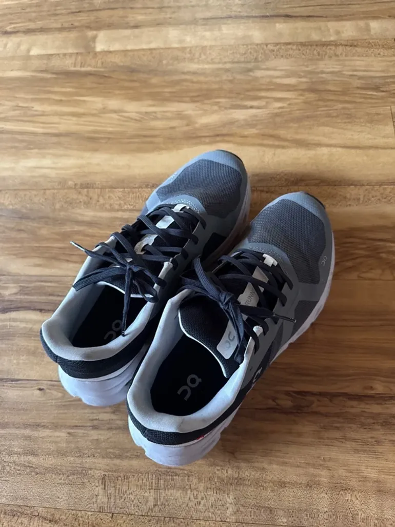 Tweedehands On Running Cloudrunner bike — afbeelding 1 van 5