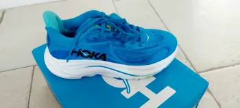 Used Hoka Clifton 10 bike — image 3 of 4