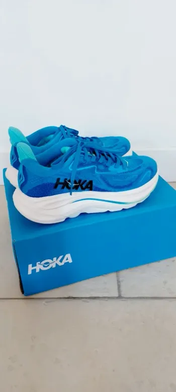 Used Hoka Clifton 10 bike
