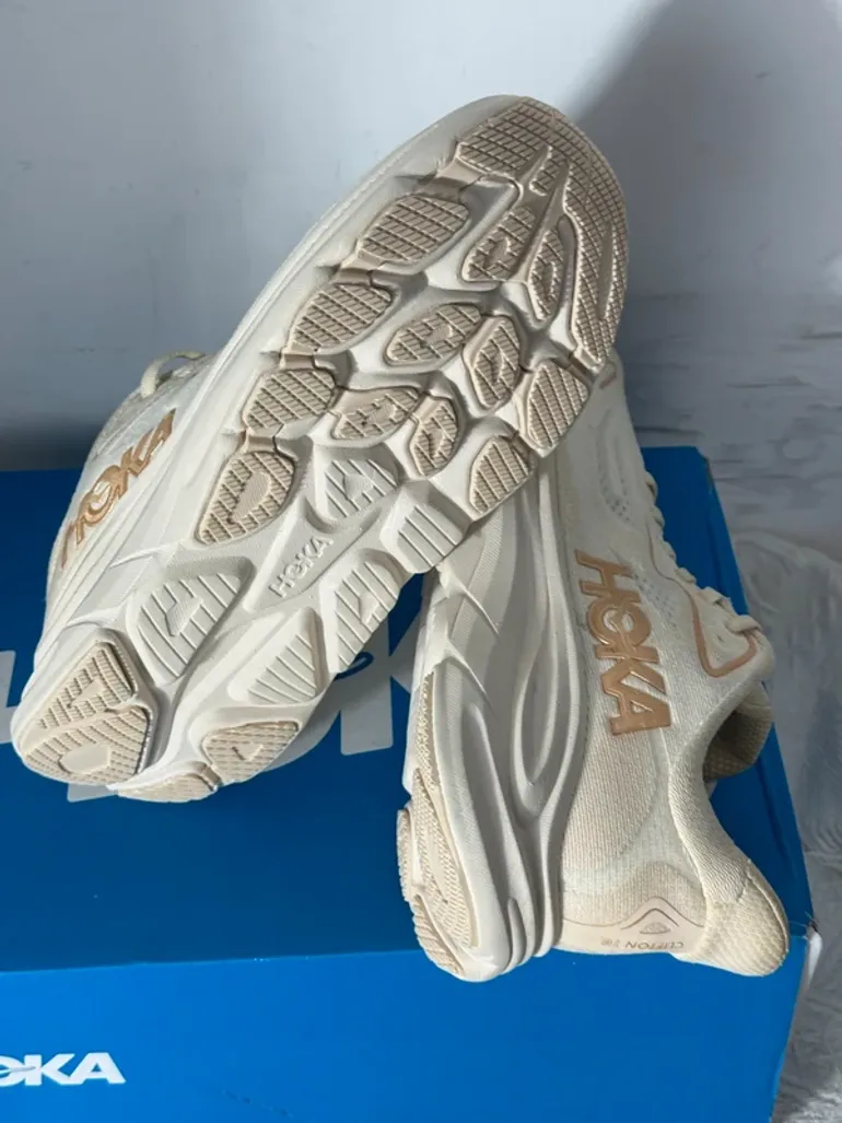 Used Hoka Clifton 10 bike — image 4 of 6