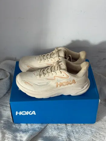 Używany Hoka Clifton 10 bike