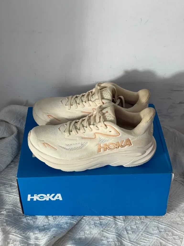 Used Hoka Clifton 10 bike — image 1 of 6