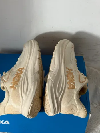 Used Hoka Clifton 10 bike — image 5 of 6
