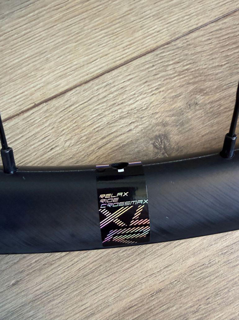 Used Mavic Crossmax Carbon XL R 29 2025 bike — image 4 of 5