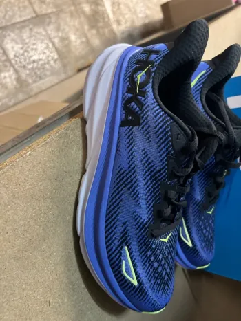 Used Hoka Clifton 9 bike — image 3 of 7