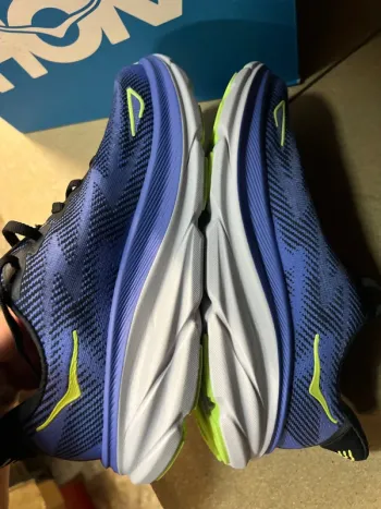 Used Hoka Clifton 9 bike — image 4 of 7