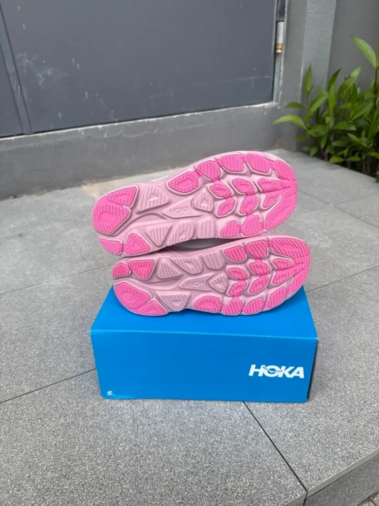 Hoka Women's Running Shoes bike d'occasion — image 5 sur 5