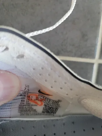 Used Hyper Zoomx Vaporfly 4 bike — image 7 of 7