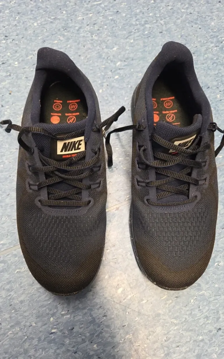 Nike Shield Free RN bike d'occasion — image 3 sur 4