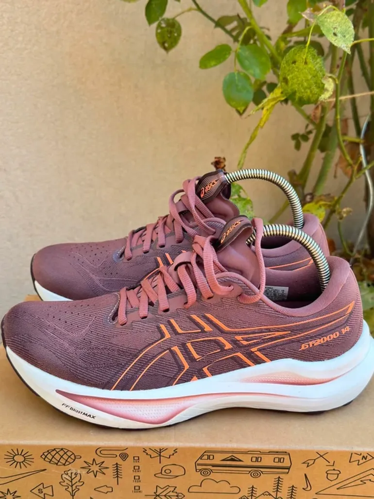 Used Asics GT-2000 14 bike — image 2 of 10