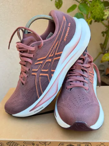 Used Asics GT-2000 14 bike