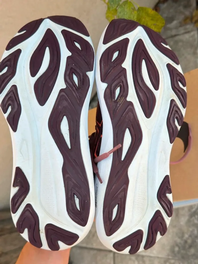 Used Asics GT-2000 14 bike — image 9 of 10
